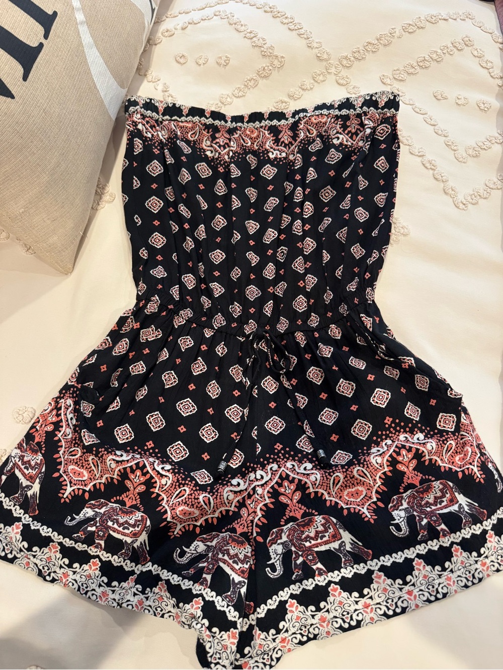 Womens halter style jumper